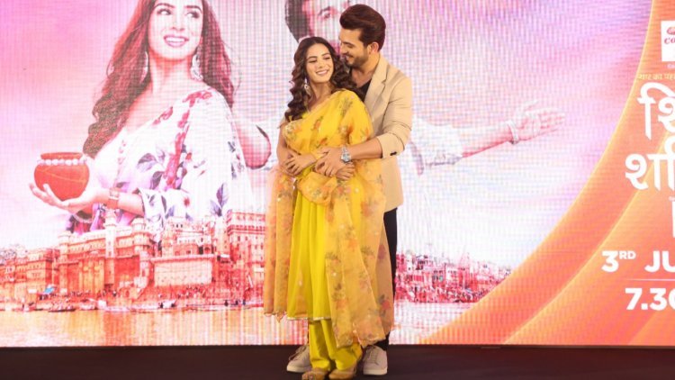 Arjun Bijlani And Nikki Sharma Visit Delhi For Zee TV's Pyaar Ka Pehla Adhyaya ShivShakti