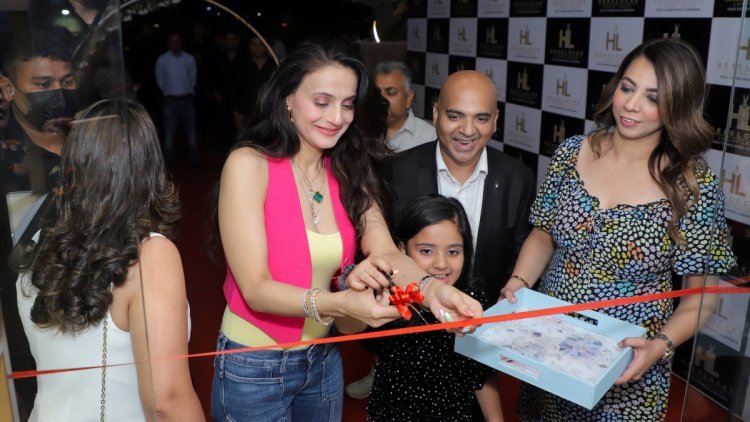 Headlocks Luxury Salon In Gurugram Was Inaugurated By Ameesha Patel, Elevating It As A Premier Beauty Destination